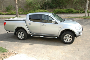 Mitsubishi L200