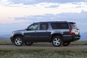 Chevrolet Suburban LTZ 1500 2WD