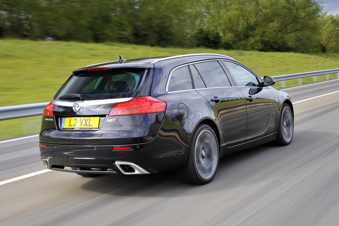 Vauxhall Insignia Sports Tourer 2.8T V6 4x4 VXR (Auto)