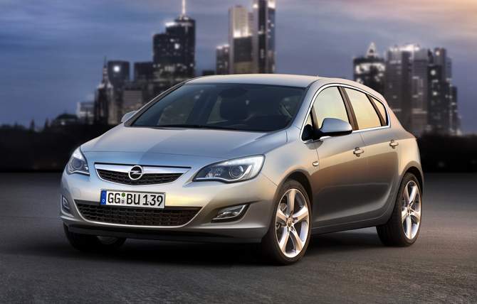 Opel Astra Gen.4