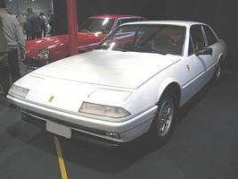 Ferrari 400i