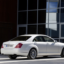 Mercedes-Benz S 400 BlueHybrid Automatic