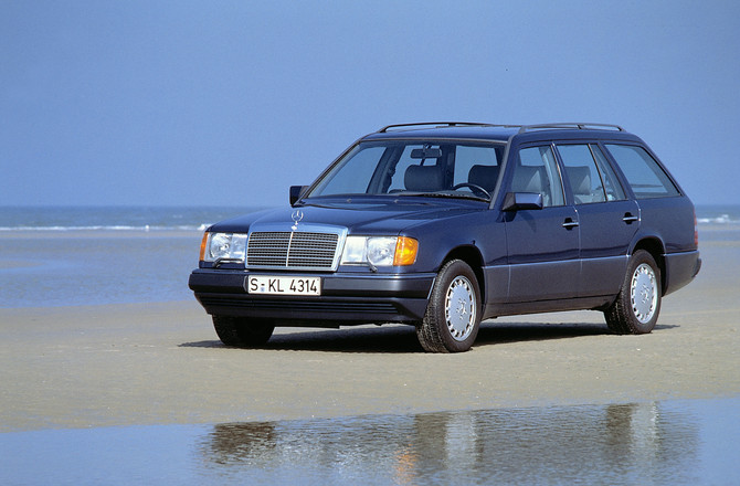 Mercedes-Benz 250 TD AT