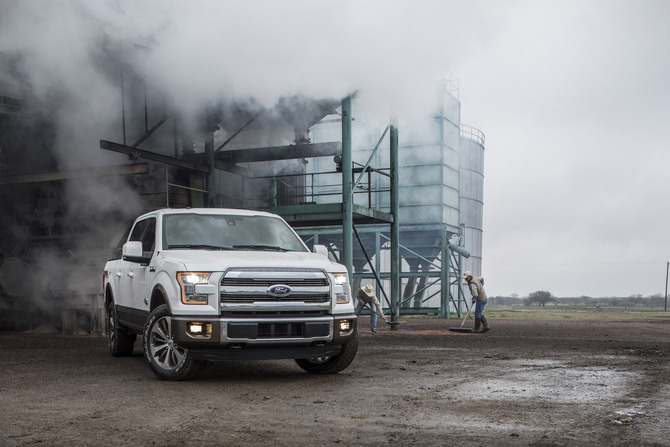 Ford F-150 5.0 King Ranch AWD