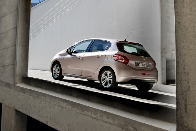 Peugeot 208 Gen.1