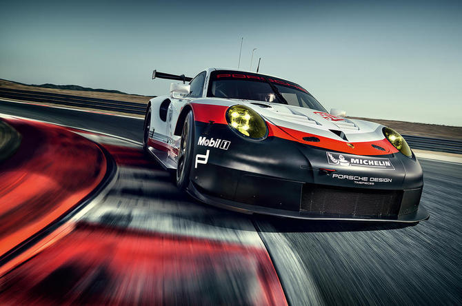 Porsche 911 RSR