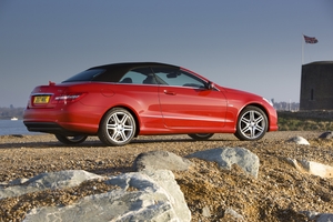 Mercedes-Benz E 300 BlueEfficiency Cabriolet Elegance