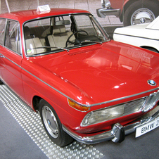 BMW 2000