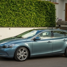 Volvo V40 (modern)