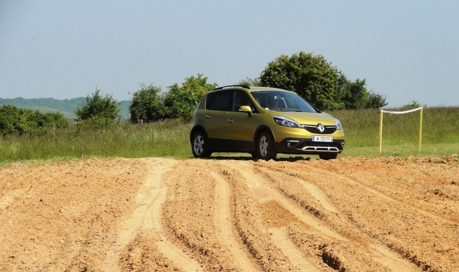 Renault Scénic Xmod Energy 1.6 dCi 130 S&S FAP ECO2 Bose Edition