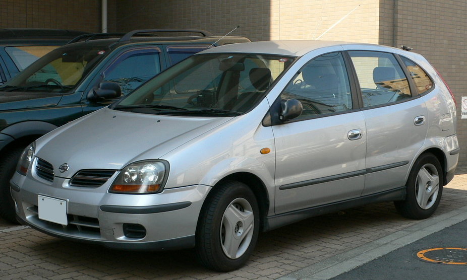 Nissan Tino 2.0Xs