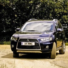 Mitsubishi Outlander 2WD 2.2 DI-D ASG Intense