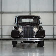 Packard Super Eight Club Sedan