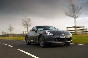 Nissan 370Z 3.7 328 Black Edition A/T