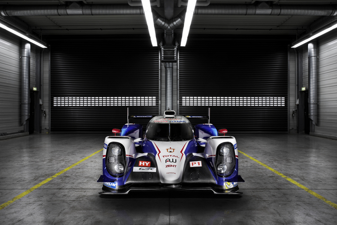 Toyota TS040 Hybrid