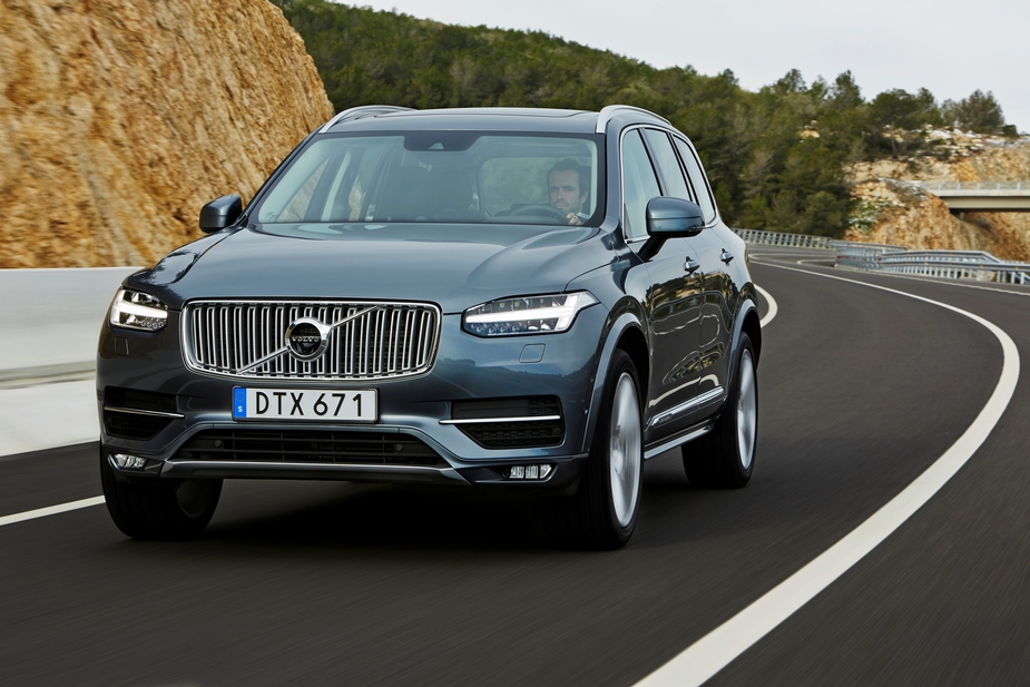 Volvo XC90 T8 AWD Momentum Geartronic