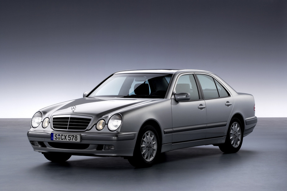 Mercedes-Benz E 200 KOMPRESSOR