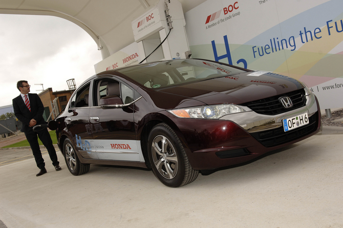 Honda Erects Hydrogen Fueling Station in Swindon, UK