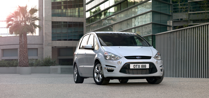 Ford S-Max