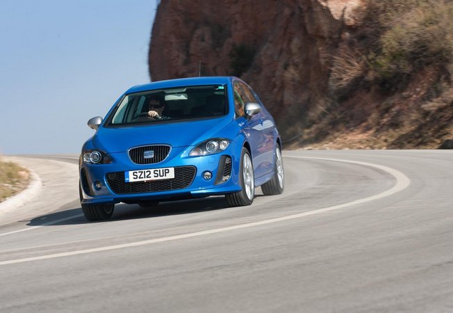 Seat Leon FR+ Supercopa Gets Interior and Exterior Upgrades