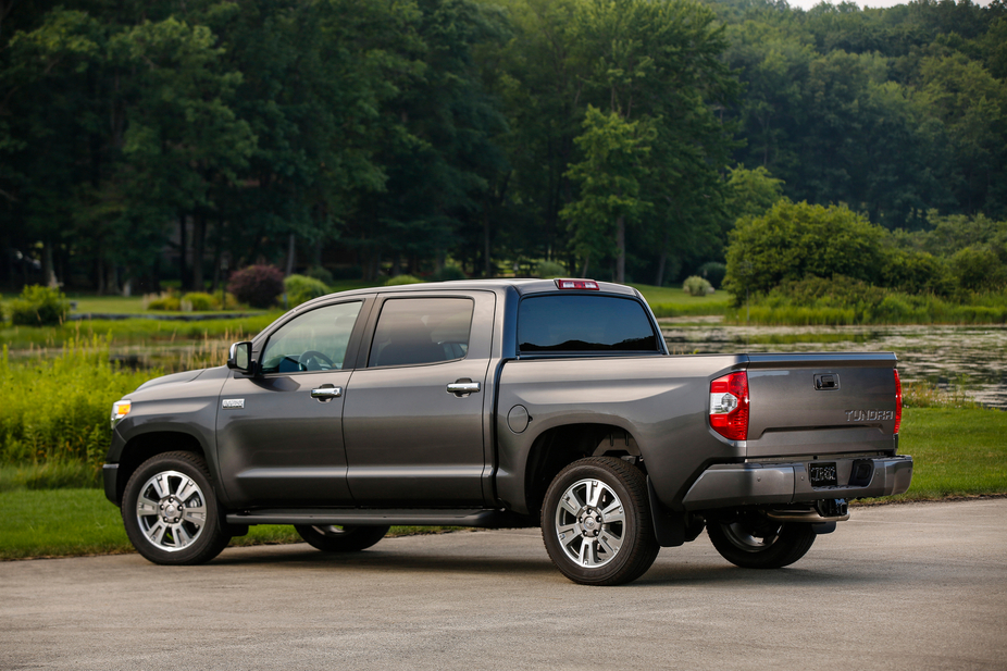 Toyota Tundra CrewMax 5.7 V8 Platinum