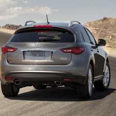 Refreshed Infiniti FX Gets New Front and New Package