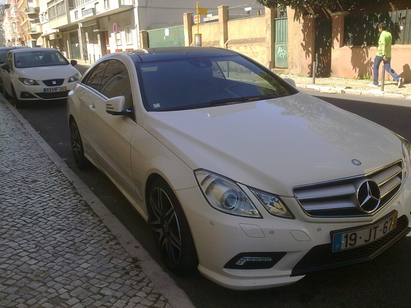 Mercedes-Benz E 250 CGI BlueEFFICIENCY Coupé