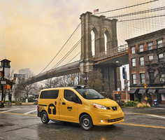 Le Celebre Taxi New Yorkais se Modernise avec le Nissan NV200