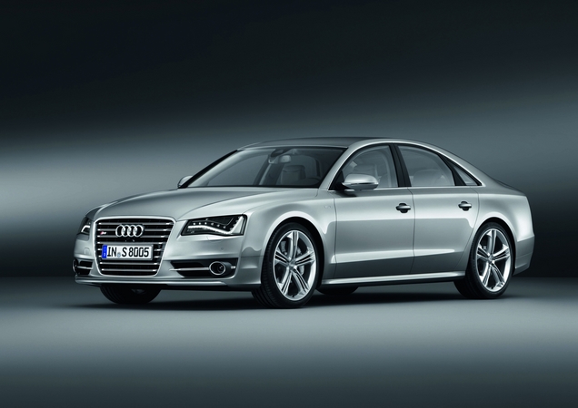 Audi S8