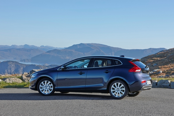 Volvo V40 D4 VED Momentum