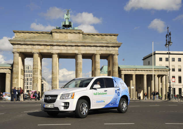 Opel’s Fuel Cell development flies to Berlin’s new airport