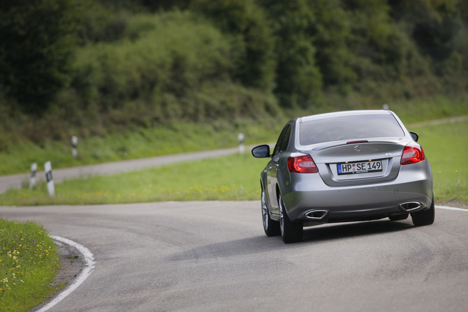 Suzuki Kizashi Gen.1