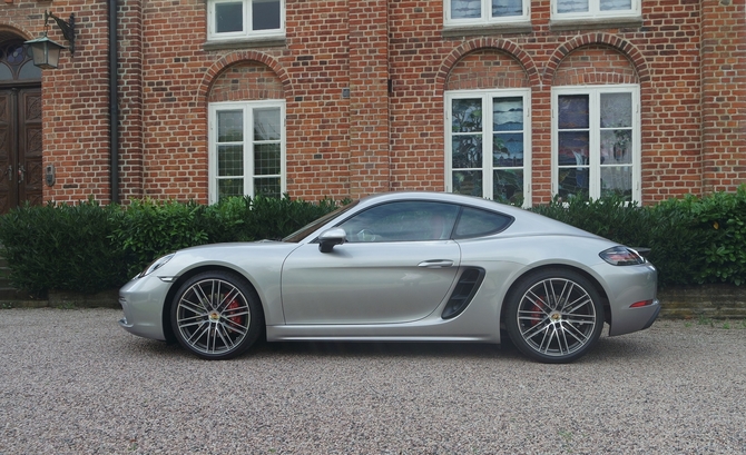 Porsche 718 Cayman S PDK