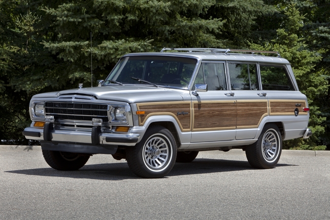 Jeep Grand Wagoneer