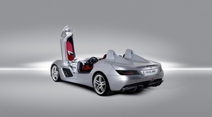 Mercedes-Benz SLR McLaren Stirling Moss