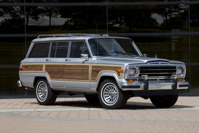 Jeep Grand Wagoneer