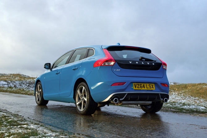 Volvo V40 T4 R-Design Summum