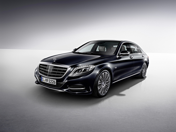 O S600 pretende ser a derradeira versão de luxo do Classe-S