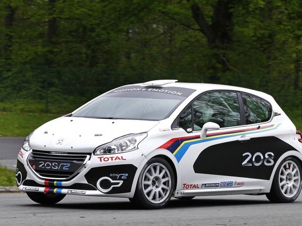 Peugeot 208 R2 : Re-Generation Sportive