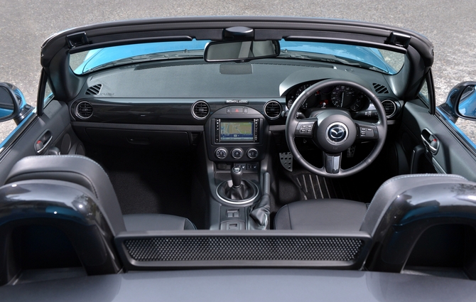 Mazda MX-5 2.0i Sport Graphite