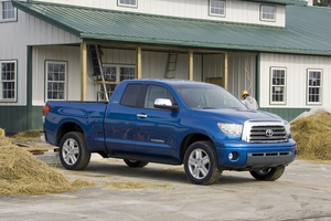 Toyota Tundra-Grade CrewMax 4X4 4.7L