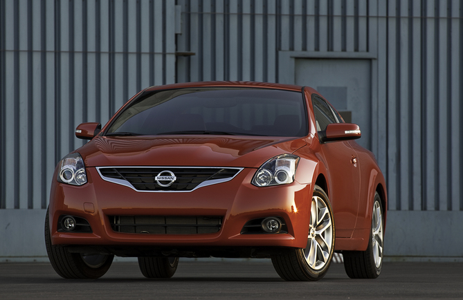 Nissan Altima Coupé 2.5 S