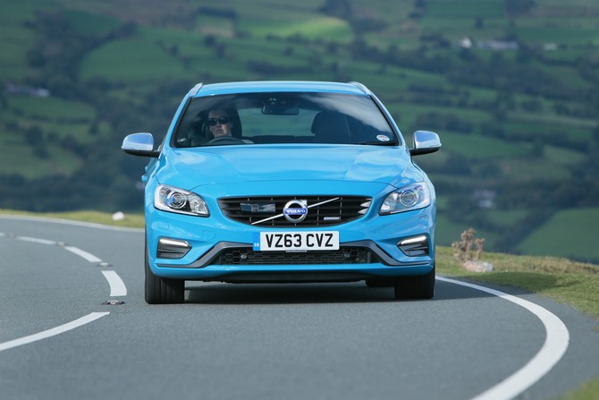 Volvo V60 D5 R-Design Summum