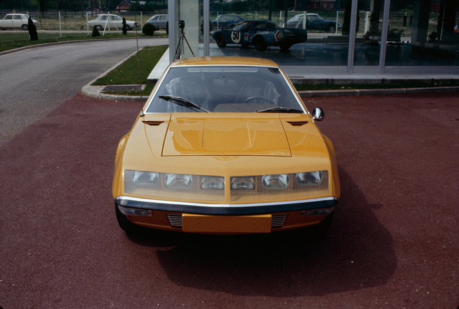 Alpine A310