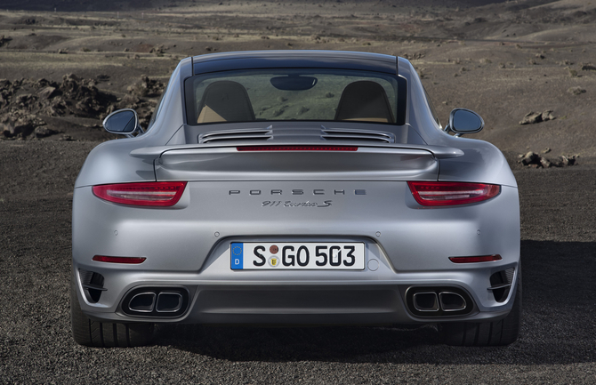 ...e o novo 911 Turbo S 229.183 euros