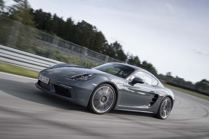 Porsche 718 Cayman S PDK