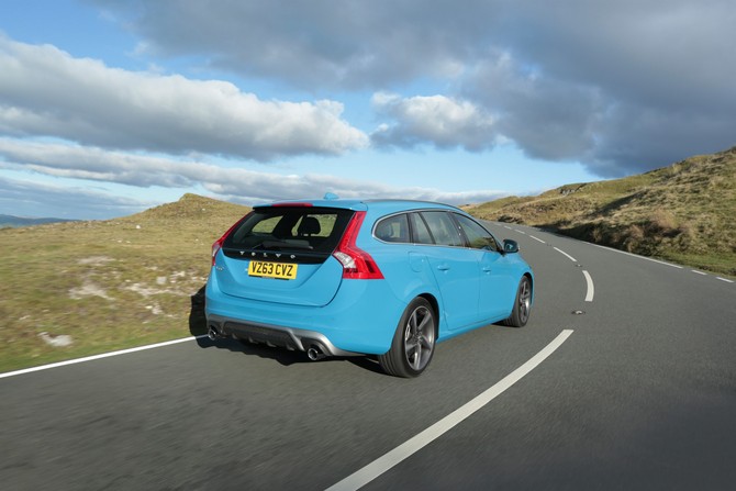 Volvo V60 D2 R-Design Summum Powershift