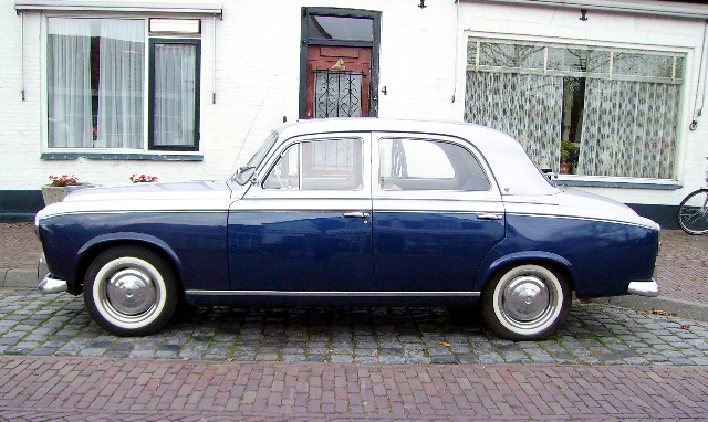 Peugeot 403 Saloon