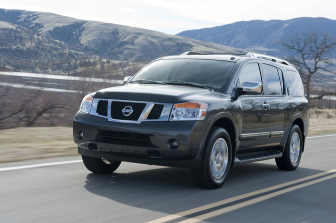 Nissan Armada SV 4X4