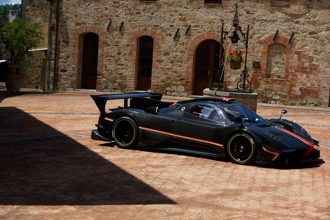 Pagani Zonda Revolution